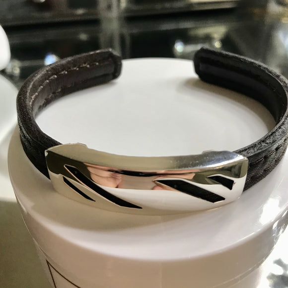 Leather Bracelet with Lines